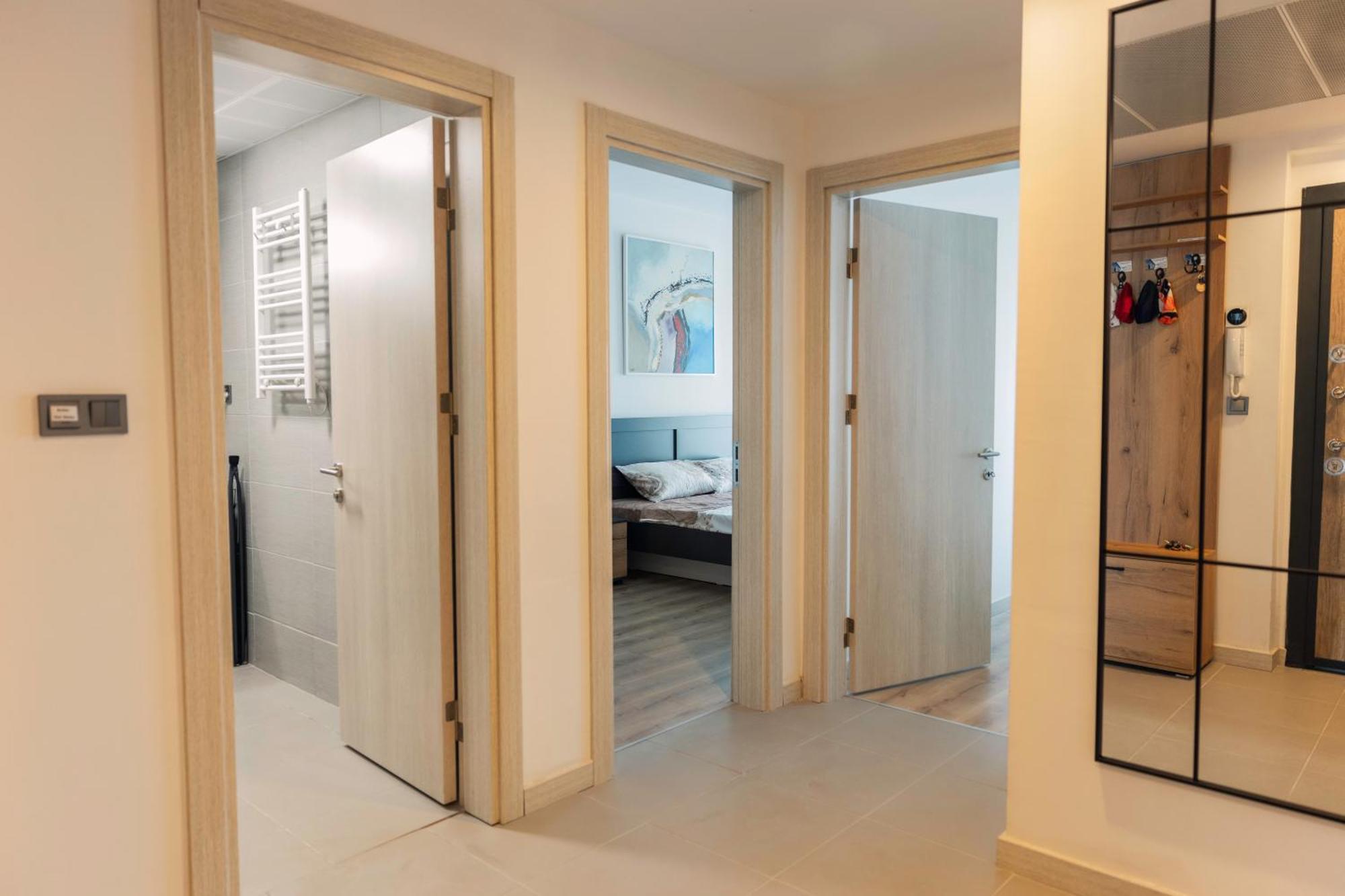 33Rd Floor Twin Apartments In Cevahir Sky City Complex With Pool, Spa, Fitness And Parking Included In Price Skopie Exterior foto