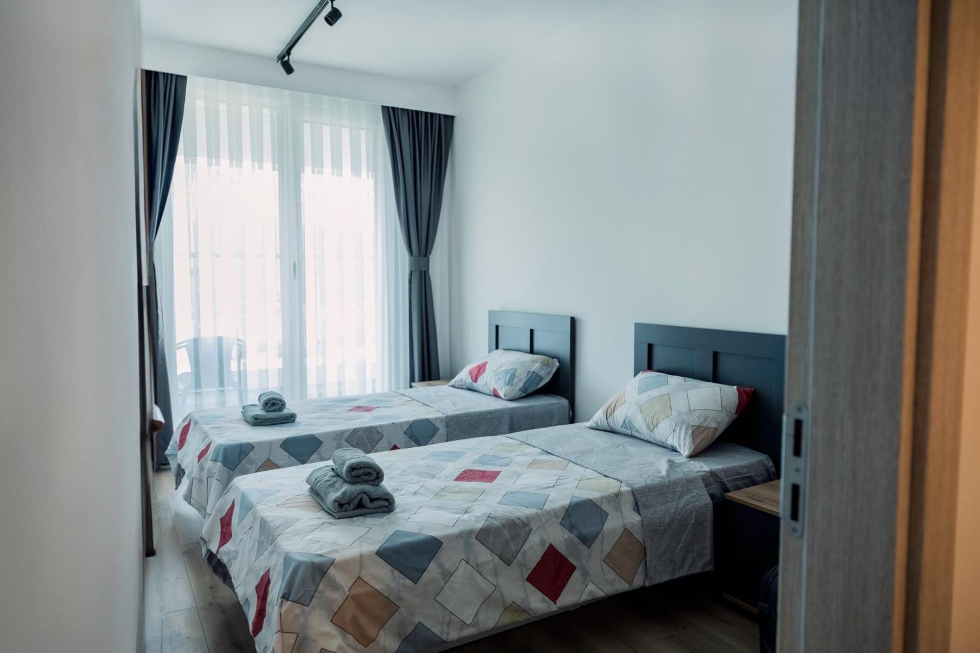 33Rd Floor Twin Apartments In Cevahir Sky City Complex With Pool, Spa, Fitness And Parking Included In Price Skopie Exterior foto
