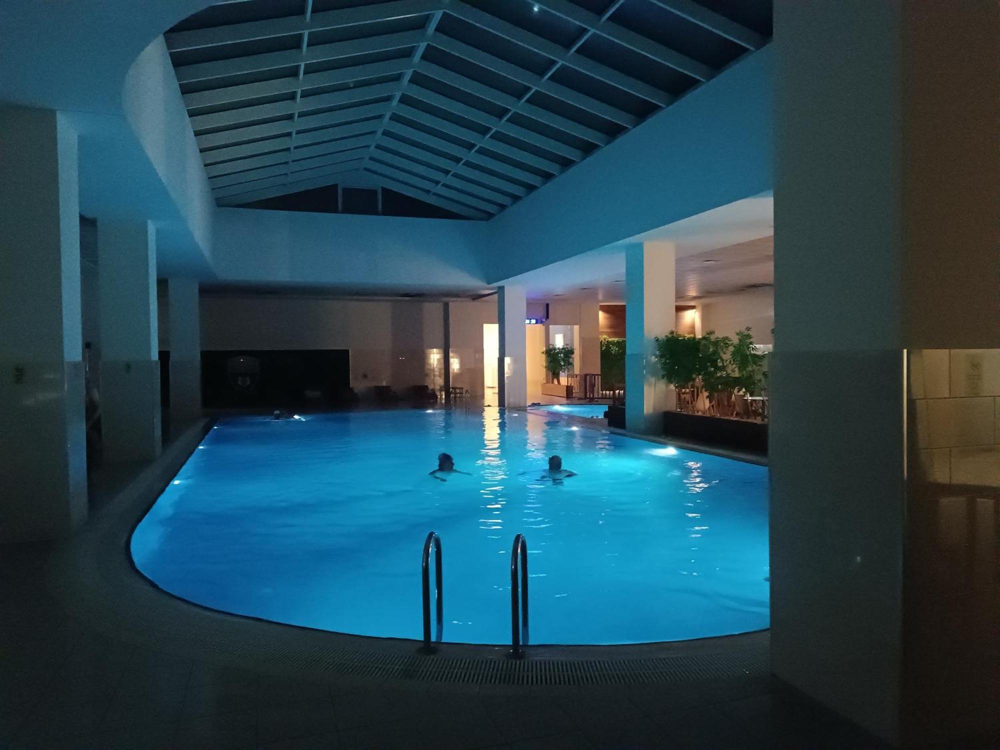 33Rd Floor Twin Apartments In Cevahir Sky City Complex With Pool, Spa, Fitness And Parking Included In Price Skopie Exterior foto
